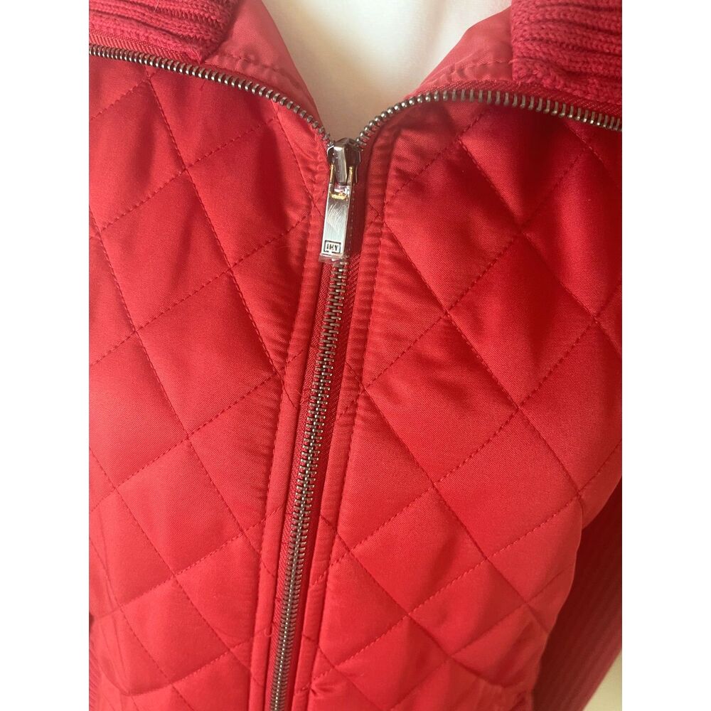 Red Quilted Knit Jacket M Zip Front Lightweight Fall Minimalist Classic NWT - Picture 14 of 15